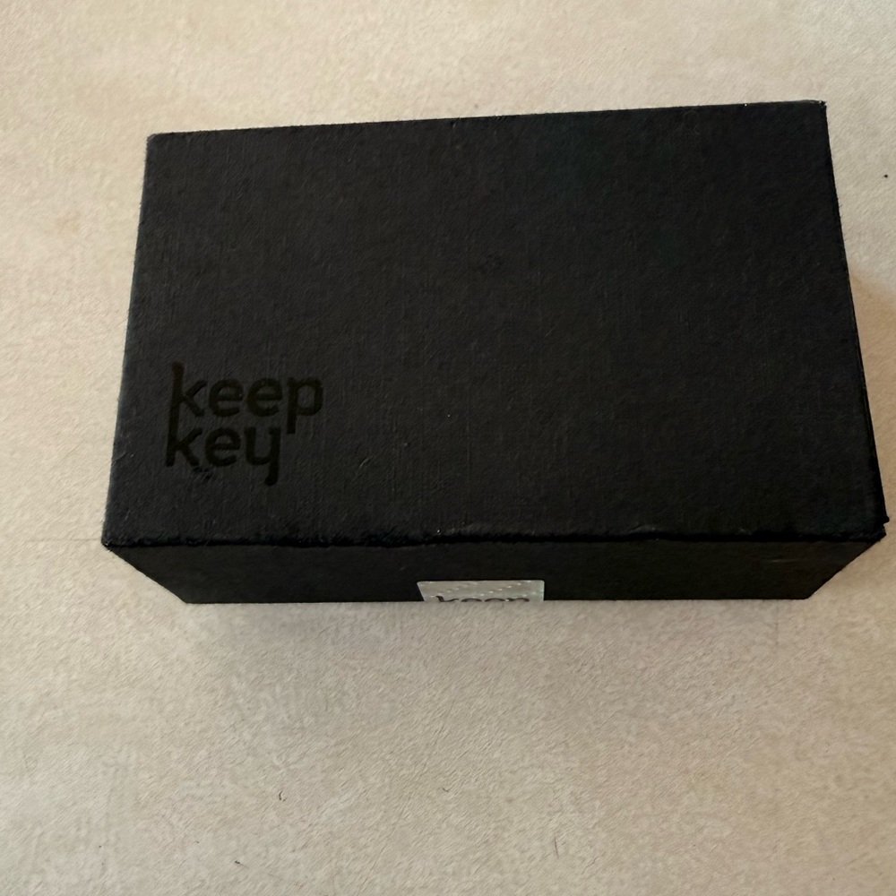 KeepKey Cryptocurrency Hardware Wallet - Picture 5 of 6